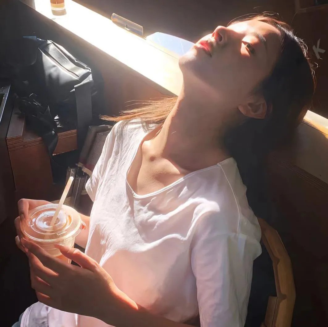她的微笑和圈套 在线观看